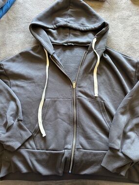 Classic Gray Zip-Up Hooded Sweatshirt - Men's